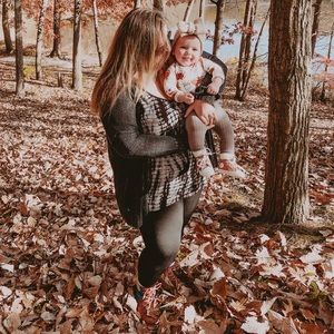 Converse Baby‎ Girl Chuck Taylor Pink Velvet Infant High Top Crib Shoes Size 2